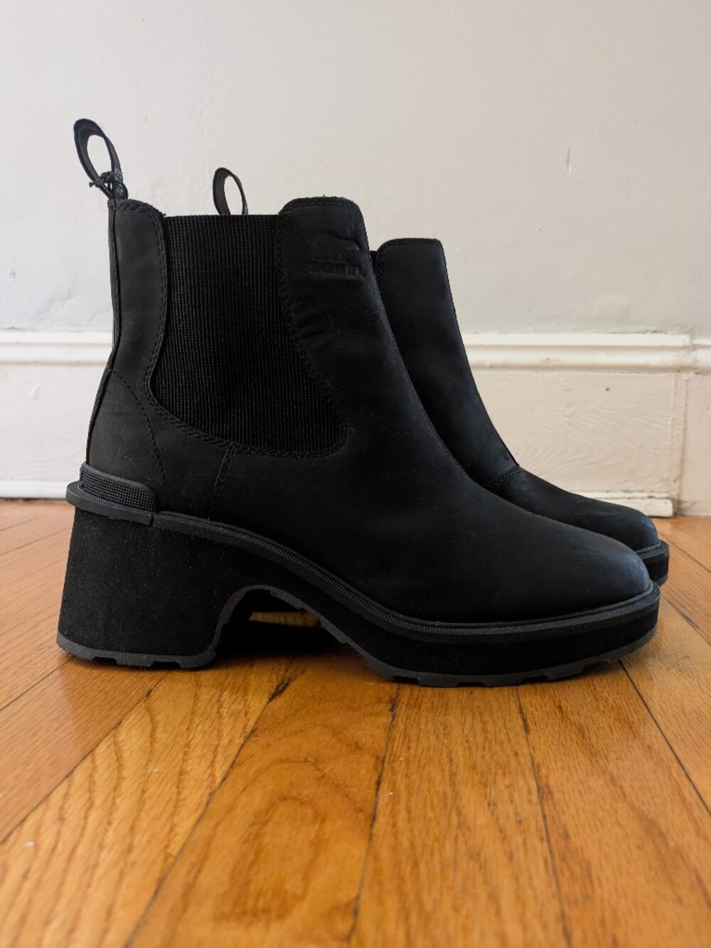 Sorel Women's Size 10 Chelsea Black Waterproof Boots
